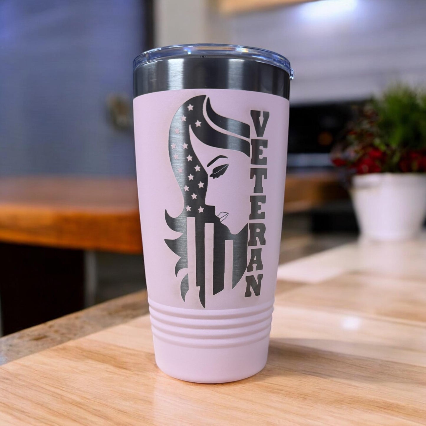 Vaso de mujer veterana, regalo para mujer veterana, silueta femenina, regalo para mamá, regalo para hermana, regalo para el día de la madre